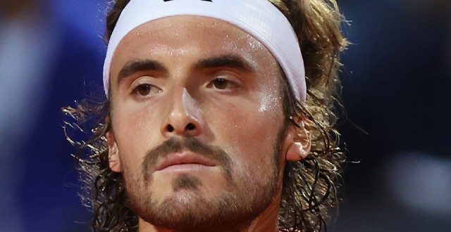 Tsitsipas decepcionado aps derrota em Roma: 'Sinto que entreguei o jogo'