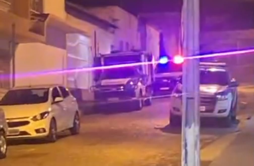 Corpo em Decomposição Encontrado em Residência Próxima à Loja Squareson em Brumado