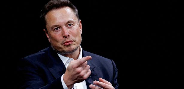 Por que Musk ameaça barrar uso de iPhones em suas empresas