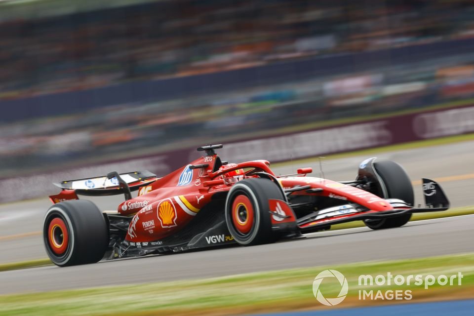 Ferrari terá modificação do assoalho de Barcelona na Hungria