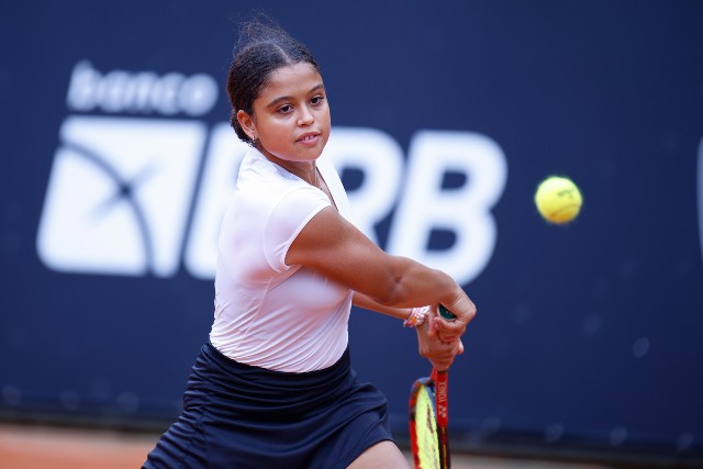 Brasil garante vagas nas finais feminina e masculina do Sul-Americano de 16 anos