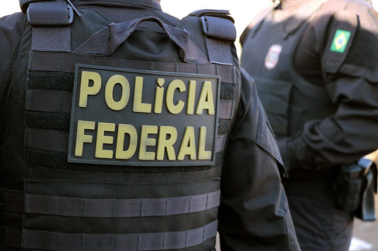 ARQUIVO POLICIA FEDERAL band fm conquista