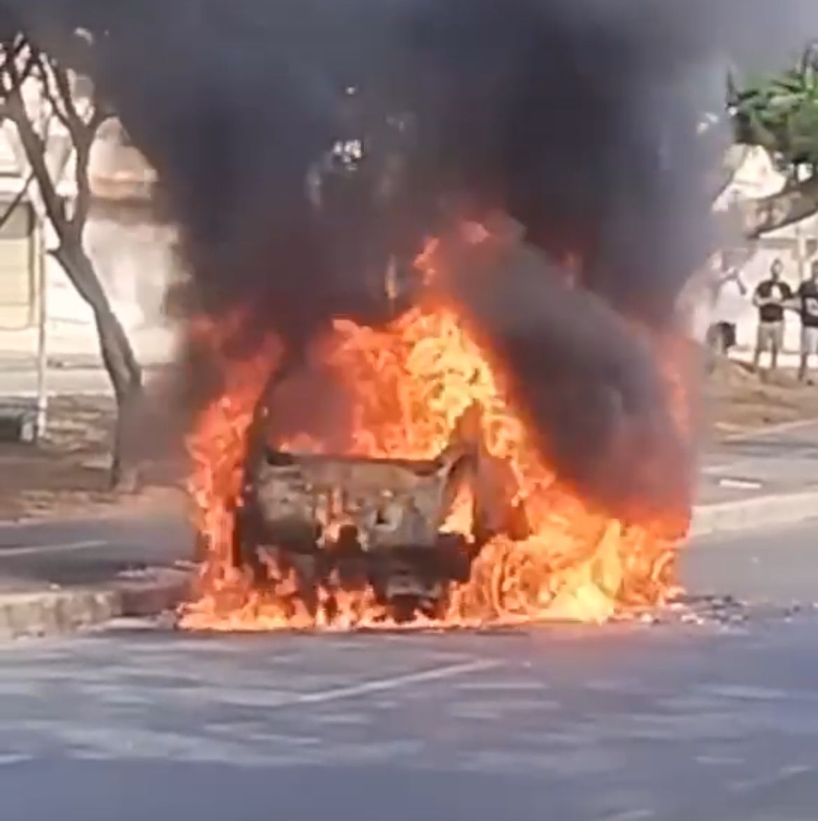 CARRO PEGA FOGO band fm conquista