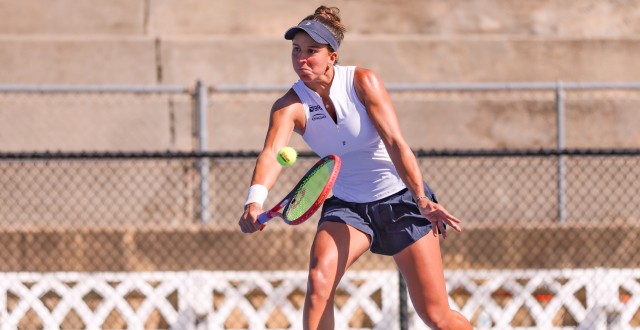 Ingrid Martins alcana as quartas no WTA de Tampico