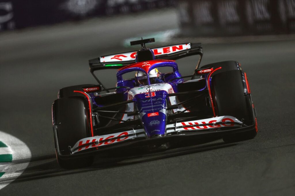 Marko pressiona Ricciardo após resultado ruim em Jeddah