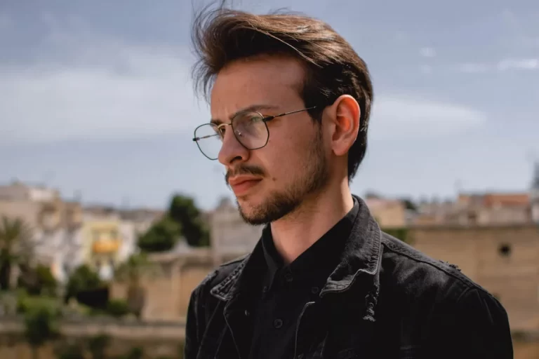 Óculos de Grau Masculino Estiloso 2024: Os 8 mais modernos