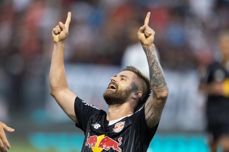 Sasha foi o autor do gol do RB Bragantino