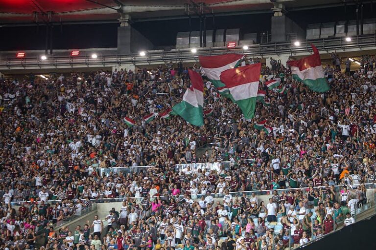 Confira público e renda de Fluminense x LDU, no Maracanã