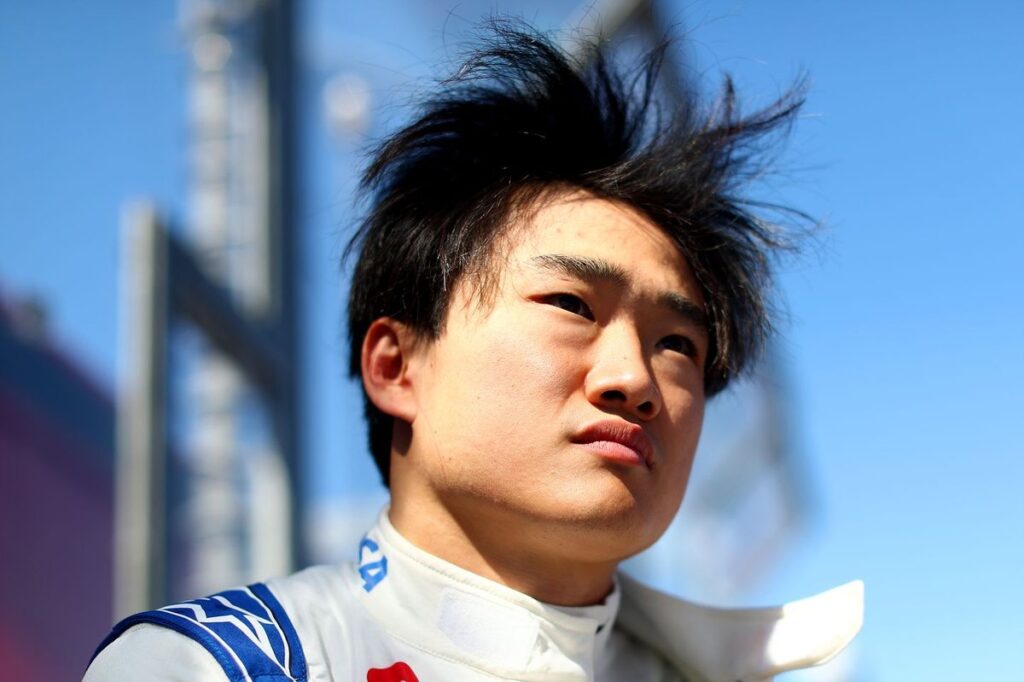 Tsunoda precisa melhorar para tentar vaga na Red Bull
