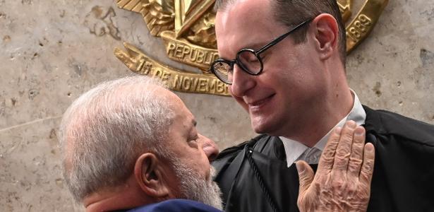 Zanin atende a Lula e suspende trechos da desoneração da folha