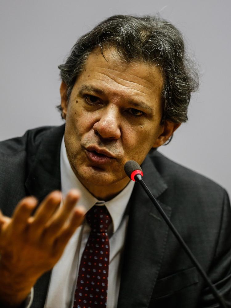 Corte no Bolsa Família? Saiba se você segue no programa