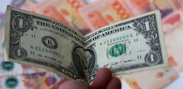 dólar sobe em 84 países