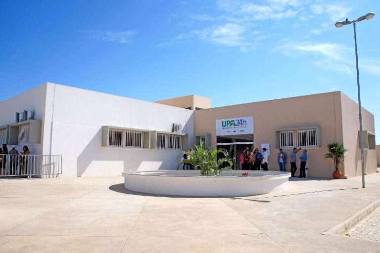 upa vitoria conquista band fm conquista